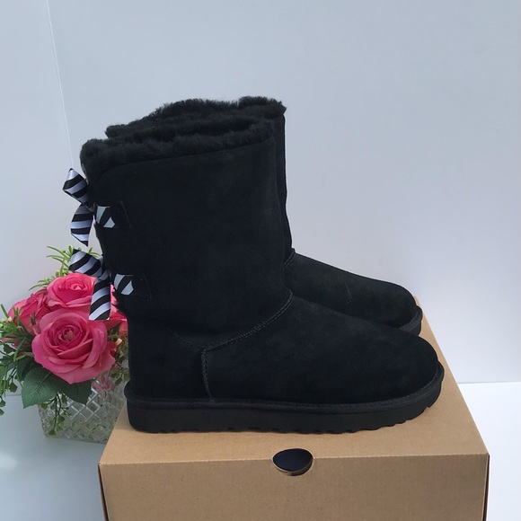 UGG Bailey Bow Diagonal Stripe Boots - Picture 2 of 6